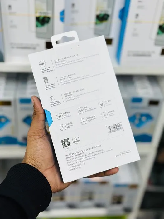 KUZOOM%20Anti-Peeping%20Screen%20Protector%20For%20Samsung%20Galaxy%20S24%20Ultra%20/%20S25%20Ultra%20/%20S26%20Ultra%20Screen%20Protector%20KUZOOM%20Ultimate%20Privacy%20&%20Protection%20Glass%20(Privacy)%20-%20Image%202