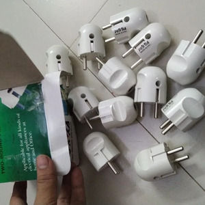 Universal%202%20Pin%20Plug%20Electrical%20Power%20Cord%20Connector%20.%20pokka%20two%20pin%20pluge%203%20pcs%20combo%20pack,%20Pokka%20tow%20pin%20plug%20-%20Image%202