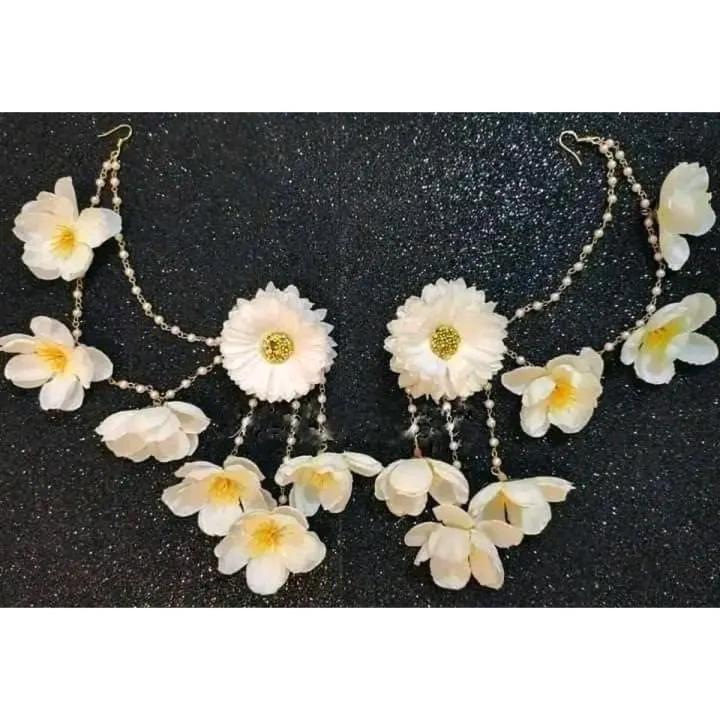 Fashionable Floral Ornaments for Women