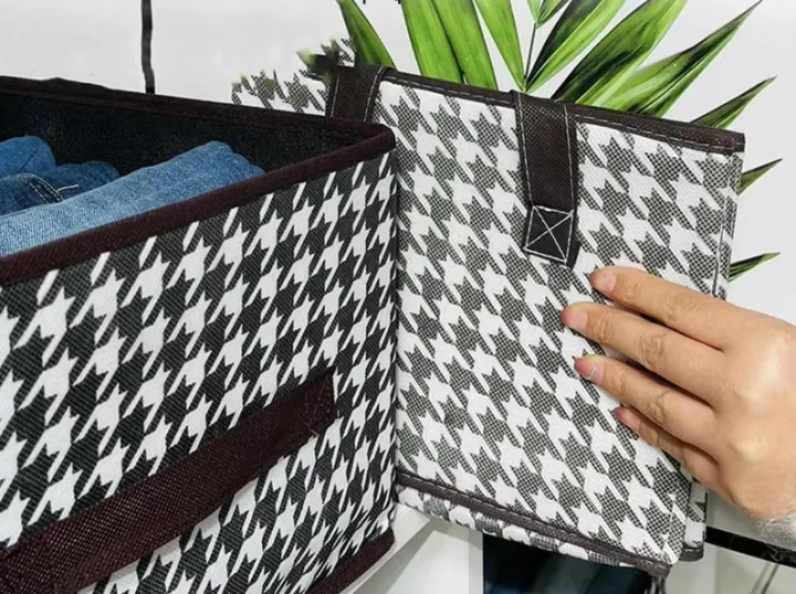 Printed%209%20Grids%20Cloth%20Organizer%20Box%20%E2%80%93%20Keep%20Your%20Wardrobe%20Neat%20&%20Tidy%20(NWP%209L)%20-%20Image%202