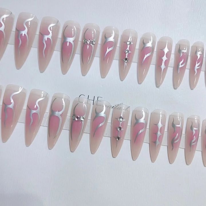 Super%20Cool%20y2k%20Nails%20Press%20On%20Long%20Stiletto%20Nail%20Art%20Silver%20Flame%20Blush%20False%20Nails%20With%20Designs%20Full%20Manicure%20Nail%20Tips%20-%20Image%204