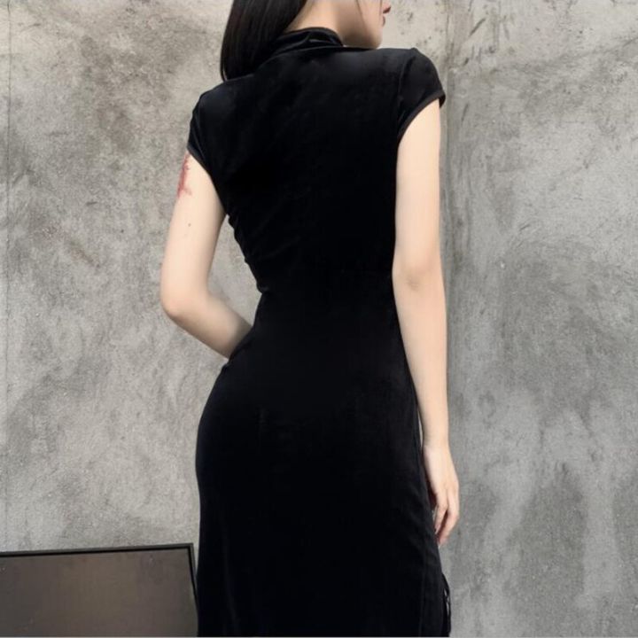 Gothic%20Women%20Dress%20Cheongsam%20Chinese%20Style%20Long%20Dresses%20Vintage%20Velvet%20Long%20Sleeve%20Side%20Split%20Lace%20Up%20Women%20Goth%202021%20-%20Image%202
