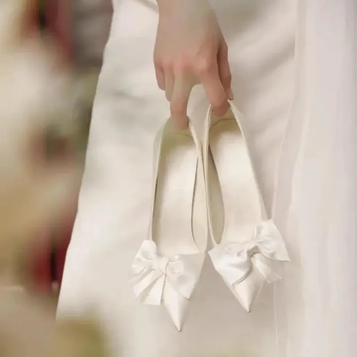 New%20Bridal%20White%20Satin%20Bow%20Stiletto%20High%20Heels%20Pumps%20Single%20Wedding%20Shoes%20-%20Image%204