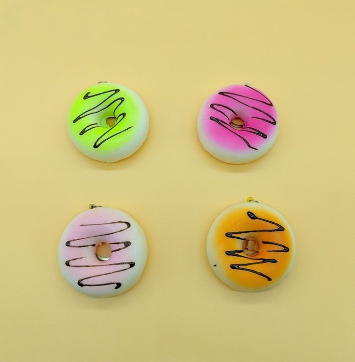Big%20Doughnut%20Shaped%20Squishy%20Toy%20with%20Key%20Ring%20-%20Image%205