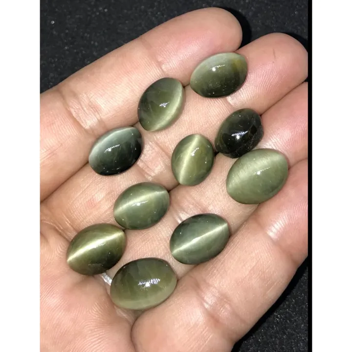Natural Cats Eye Stone (Boidurjo moni pathor 6/7/8/9 caret