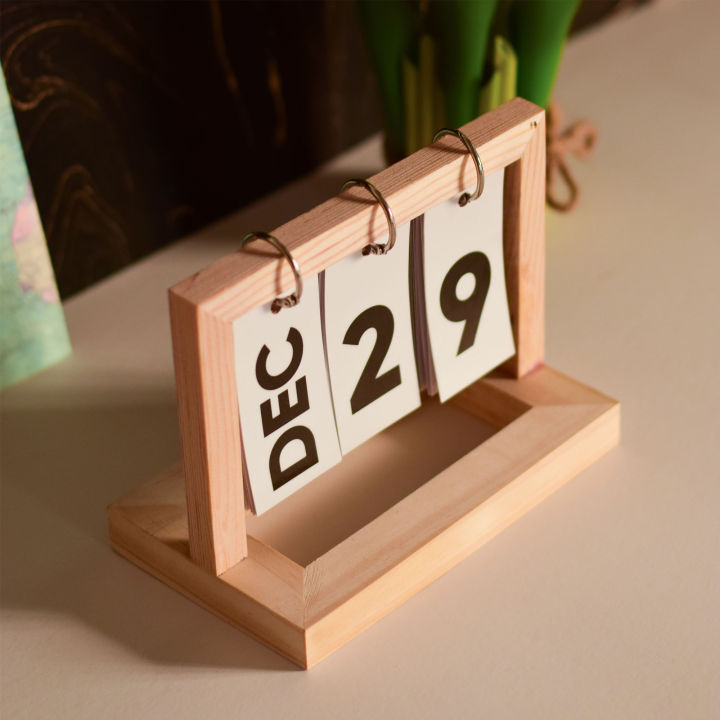 Wood%20Flip%20Chart%20Permanent%20Desk%20Calendar%20-%20Stay%20Organized%20With%20The%20Stylish%20Wood%20Flip%20Chart%20Permanent%20Desk%20Calendar%20-%20A%20Functional%20And%20Aesthetic%20Addition%20-%20Image%204