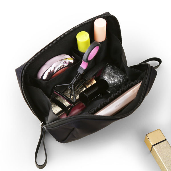 Waterproof%20Travel%20Makeup%20Bag%20%E2%80%93%20Cute%20Portable%20Cosmetic%20Organizer%20for%20Women%20&%20Girls%20%7C%20Toiletry%20Handbag%20for%20Daily%20Use%20&%20Travel%20-%20Image%203