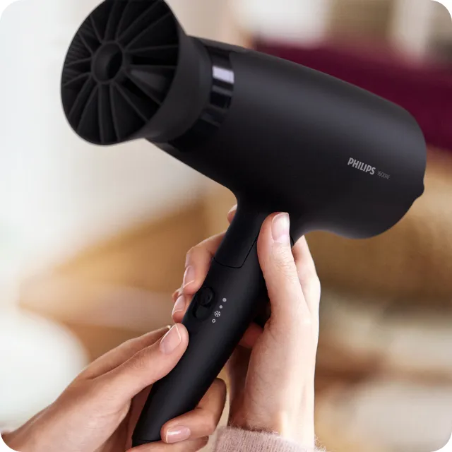 Philips%20BHD308/10%20Series-3000%20Essential%20DryCare%20Hair%20Dryer%20%7C%201600%20Watt%20-%20Image%204