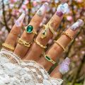 8Pcs Vintage Geometry Snake Green Crystal Open Ring Set for Women Accessories. 