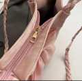Bows Versatile Casual Hand-held Tote Bag Women's Bag Simple Spacious Trendy Crossbody Bag Commuter Bag.