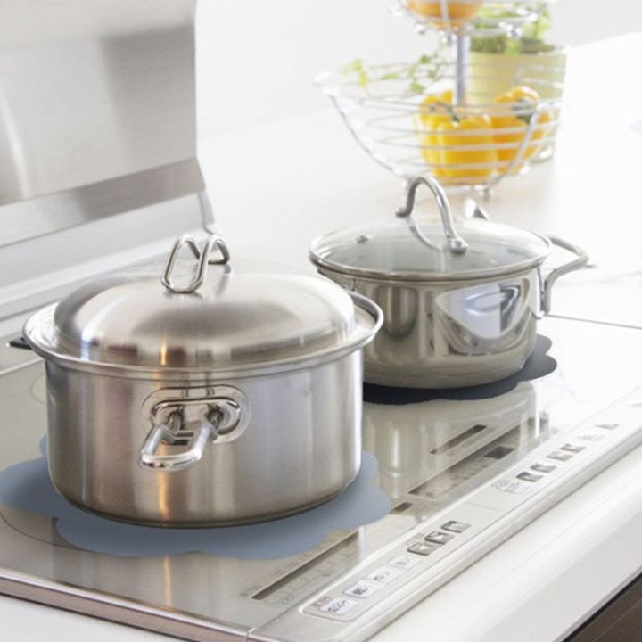 Induction%20Cooktop%20Mat%20Silicone%20Fiberglass%20Induction%20Hob%20Protector%20Mat%20Anti-Slip%20Cooktop%20Scratch%20Protector%20Cover%20Insulated%20Pad%20-%20Image%204