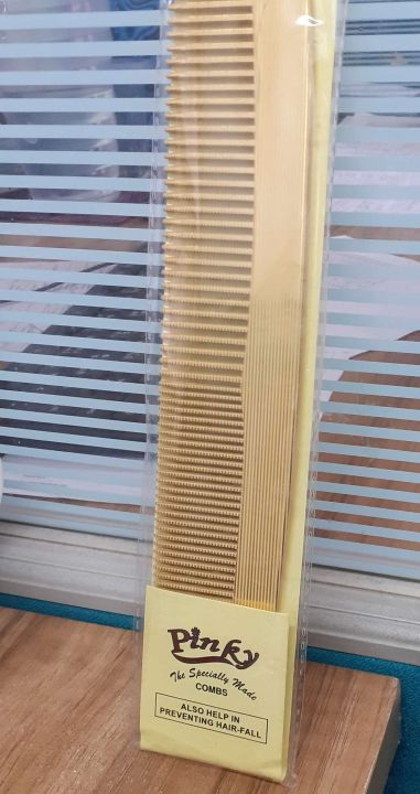 Hair%20Comb%20or%20Hair%20Brush-1%20piece%20-%20Image%205