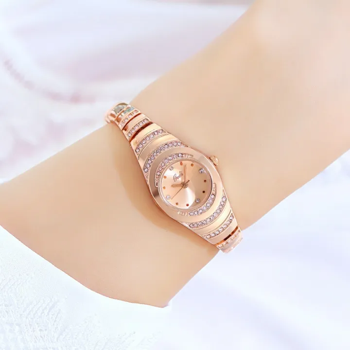 Elegant%20Luxury%20Full%20Diamond%20Quartz%20Watch%20For%20Women%20-%20Image%207