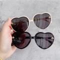 1/2pcs Fashion Heart-Shape Sunglasses For Kids Retro Cute Pink Cartoon Sun Glasses Frame Girls Boys Baby Children Eyewear Goggle. 