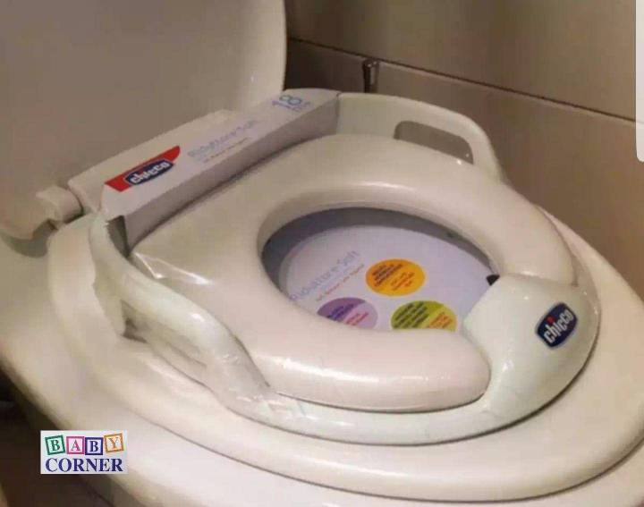Baby%20Commode%20Soft%20Baby%20Toilet%20Seat%20(Chicco)%20-%20Image%204