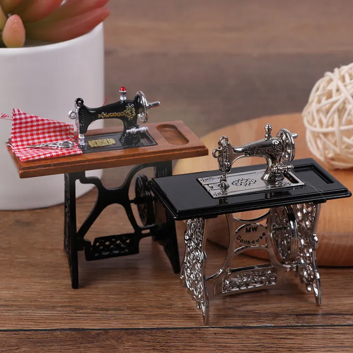 %E3%80%90Eco-friendly%E3%80%91%201:12%20Dollhouse%20Mini%20Sewing%20Machine%20with%20Scissors%20for%20Doll%20House%20Decor%20-%20Image%206