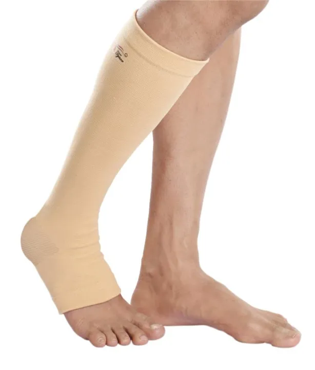 Tynor%20Compression%20Stocking%20Below%20Knee%20Classic%20I-16,%20Controlled%20compression%20to%20the%20legs,%20XL%20size%20(14.3%20-%2015.8%20Inch)%20-%20Image%202