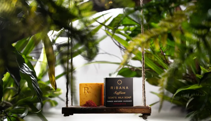 Ribana%20Organic%20Saffron%20Goat's%20Milk%20Beauty%20Soap%20Bar-%20100%20gm%20-%20Image%204