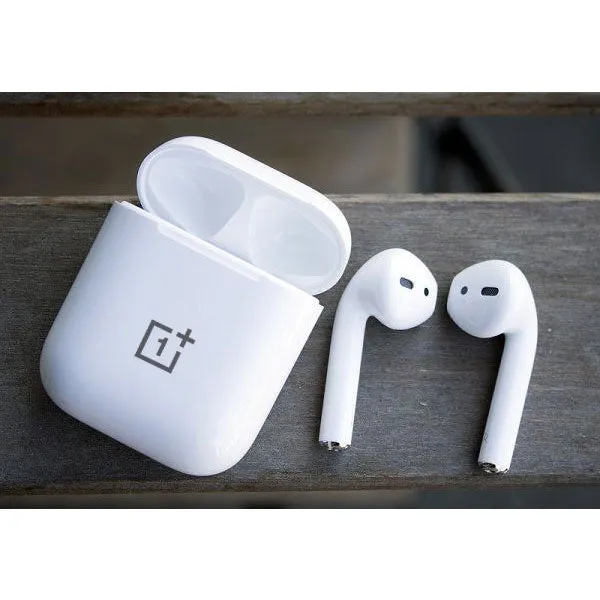Airpods%20i12%20True%20Wireless%20Bluetooth%20Earbuds%20Super%20Stereo%20Sound%20Quality%20-%20Image%204