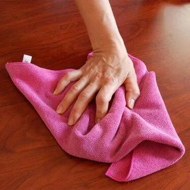 Micro%20fiber%20towel%20for%20cleaning%20bike,car,tv,fridge,furniture%20and%20other%20uses.%20-%20Image%205