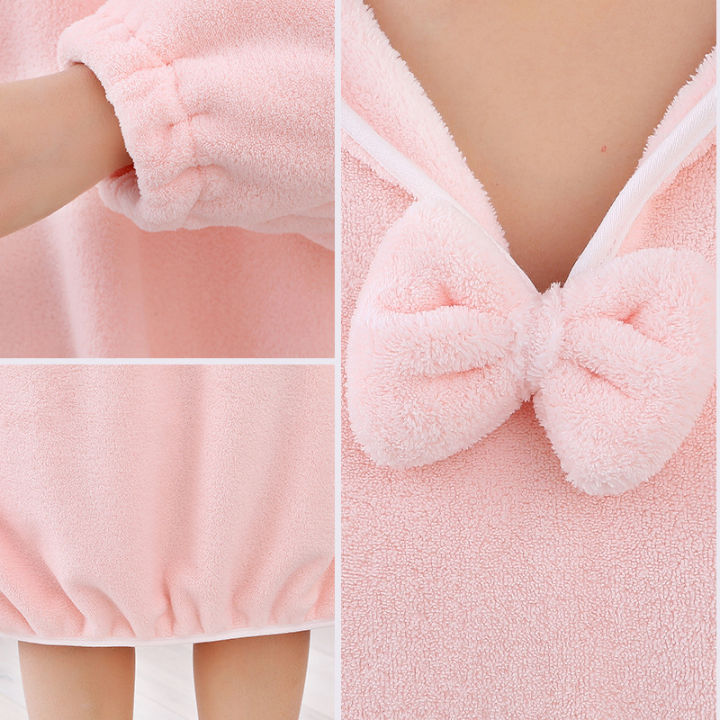 Winter%20long%20home%20coral%20velvet%20bathrobes,%20ladies%20can%20wear%20absorbent%20bath%20towels%20and%20thickened%20household%20hooded%20long-sleeved%20bath%20dresses%20-%20Image%204