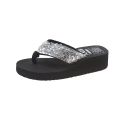 Rhinestone Women Slippers Flip Flops Summer Women Crystal Bling Beach Slides Sandals Casual Shoes Slip On Slipper Bath Shoes. 