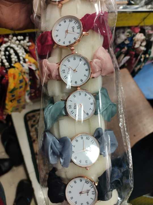 OIDEA%20Women%20Elastic%20Band%20Wristwatch:%20Scrunchies%20Band%20Stretch%20Watches%20Quartz%20Analog%20Easy%20Reader%20Watches%20for%20Women%20Ladies%20-%20Image%207