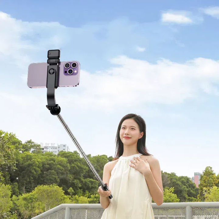 5%20feet%207%20Inches%20R1S-L%20Selfie%20Stick%20Tiktok%20Live%20Integrated%20Telescopic%20Portable%20Camera%20Stand%20Tripod%20-%20Image%204