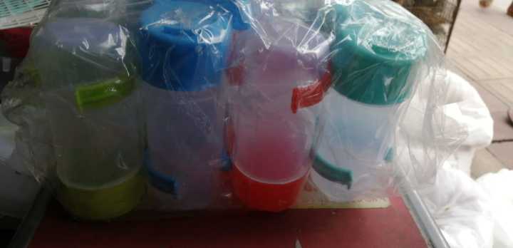 Water%20Pot%20For%20Birds-2Pcs/Birds%20Standing%20Water%20Filter/Food%20Pot-100Ml%20-%20Image%204
