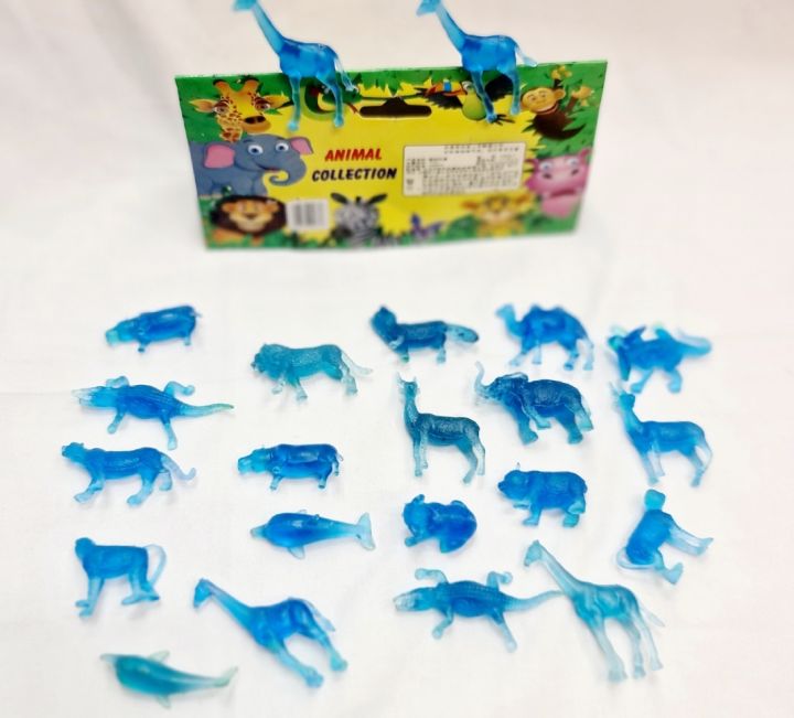 Animal%20Kingdom%2022%20Piece%20Set%20for%20Kids%20Plastic%20Mini%20Jungle%20Animals%20Toys%20-%20Image%208