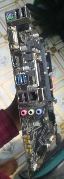 GIGABYTE%20H510M%20S2H%20Intel%2010th%20and11th%20Gen%20Micro%20ATX%20Motherboard%20korean%20Product%20available%20-%20Image%205