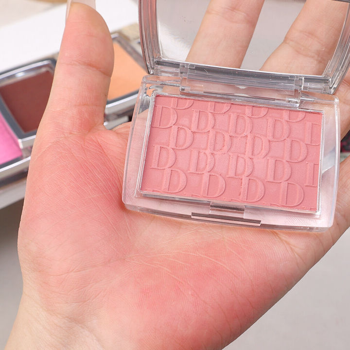 Embossed%20Blush%20Palette%20Facial%20Blush%20Powder%20Fine%20Powder%20Texture%20High%20Color%20Rendering%20Luxury%20Powder%20Blusher%20Powder%20Matte%20Makeup%20-%20Image%205