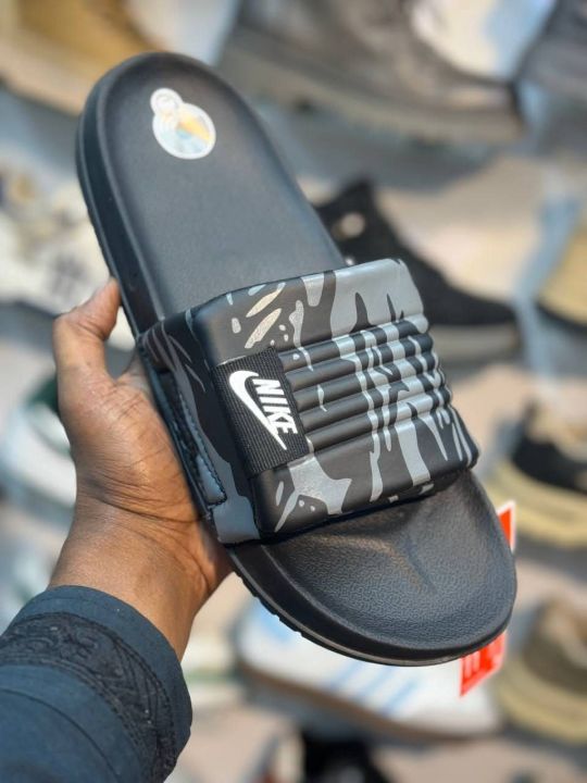 Stylish%20Rad%20Folding%20Nikee%20Printe%20Slides%20Slipper%20for%20Men%20TreadVibe%20-%20Image%202