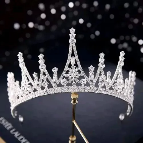 White%20Stone%20Setted%20Queen%20crown%20-%20Image%206