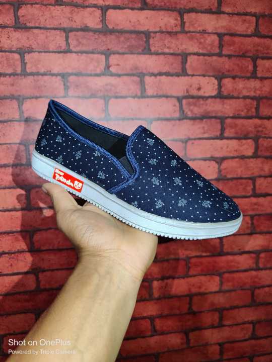 Stylish%20Sneaker%20Shoes%20For%20Women%20-%20%E0%A6%9C%E0%A7%81%E0%A6%A4%E0%A6%BE%20-%20Image%202