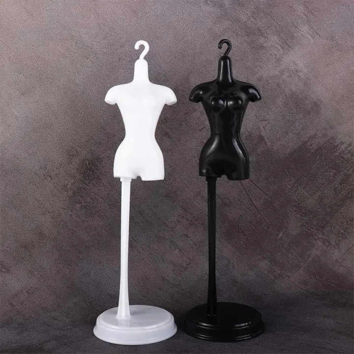 21cm%201pc%20Model%20Toy%20Clothes%20Display%20Rack%20Accessories%20Mini%20Clothe%20Fashion%20Design%20Tools%20Doll%20Clothes%20Holder%20Toys%20Dress%20Stand%20Accessories%20Doll%20Stand%20Support%20Doll%20Mannequin%20-%20Image%204