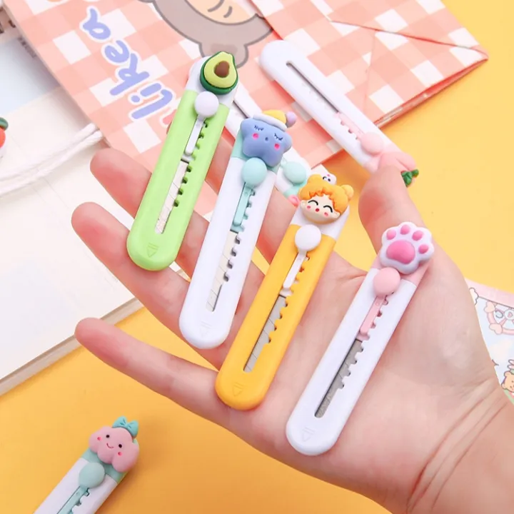 Cute%20Cartoon%20Mini%20Portable%20Cutter%20-%20Image%202