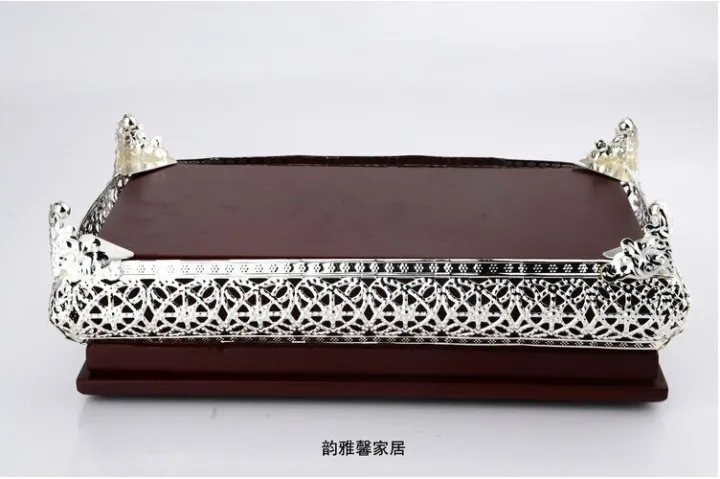 European-style%20classical%20luxury%20high-end%20tissue%20box%20gold-plated%20pumping%20tray%20gift%20tissue%20holder%20-%20Image%209
