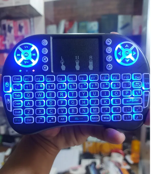 i8%20Mini%20Wireless%20Keyboard%20With%20Touch%20Mouse%20Pad%20backlit%20-%20Keyboard%20-%20Image%202