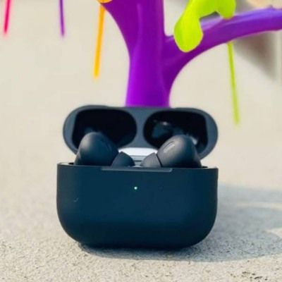 Airpods pro Black and white edition (dubai)