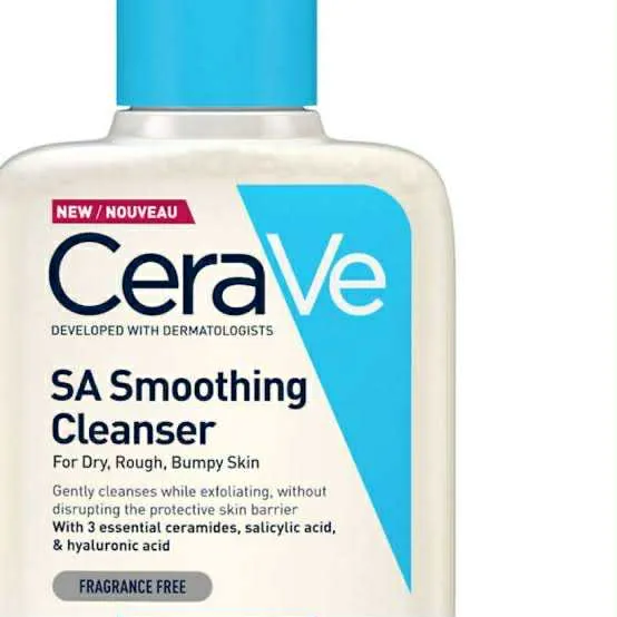 CeraVe%20SA%20Smoothing%20Cleanser%20236ml%20-%20Image%203