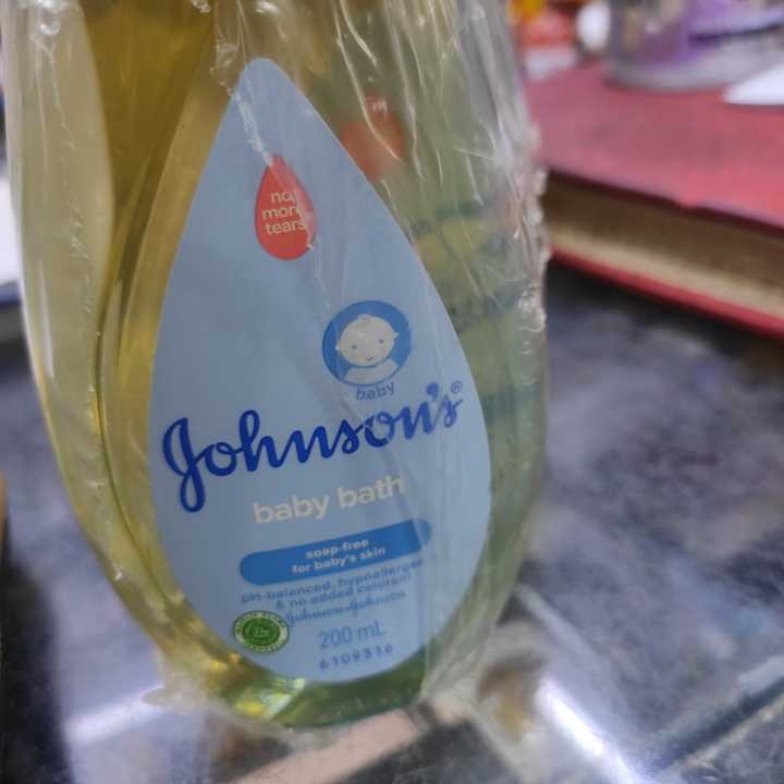 Johnsons%20Baby%20Bath(200ml)%20-%20Image%202