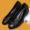 Women Flats Shoes Casual Light Comfortable Patent Leather Summer Lady Students 2023 New Fashion Outdoor Loafers Female. 