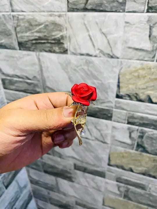 Rose%20brooch%20in%20Halloween%20crown%20Women's%20brooches%20party%20pins%20Badge%20Saftypin%20for%20Girls%20and%20Women%20-%20Image%206