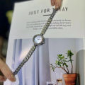 Douyin foreign trade new mermaid watch light luxury fashion diamond set women's watch simple temperament small bracelet h. 