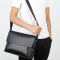 Yueskangaroo Leather Messenger Bag Man Handbag Chest Crossbody Bag For Men Business Small Shoulder Bag Summer Male Bag.