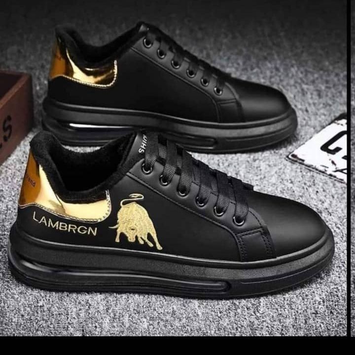 Trendy%20Shoes%20For%20Man%20With%20High%20Quality%20Fabrics%20And%20Breathable%20Outdoor%20Sport%20Sneakers%20Lightweight%20Air%20Mesh%20Men%20Shoes%20-%20Shoes%20-Tammim%20Shop%20-%20Image%202