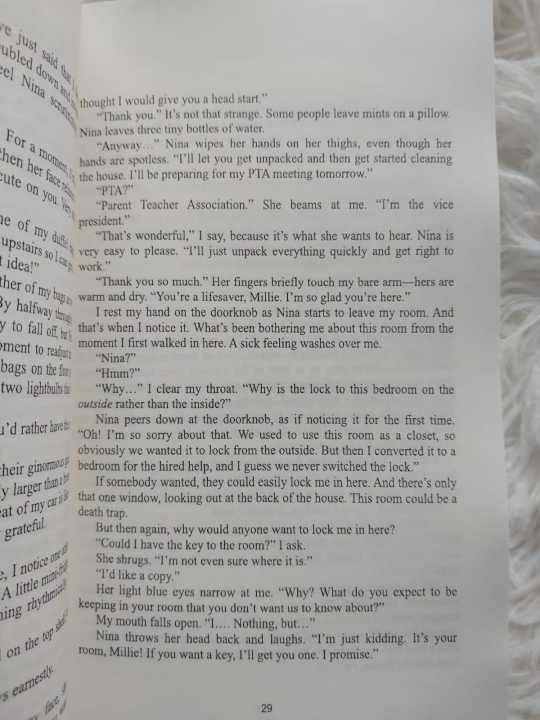 The%20Housemaid%20Book%20by%20Freida%20McFadden%20%7C%20Paperback%20-%20Image%203