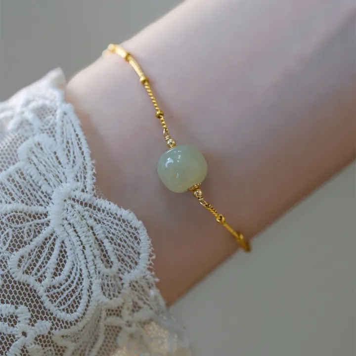Classic%20Pearl%20Bracelet%20for%20Women%20with%20Elegant%20Design%20And%20Luminous%20Luster%20Perfect%20for%20Wedding%20Engagement%20Prom%20Birthday%20Anniversary%20Party%20Gift%20-%20Image%202