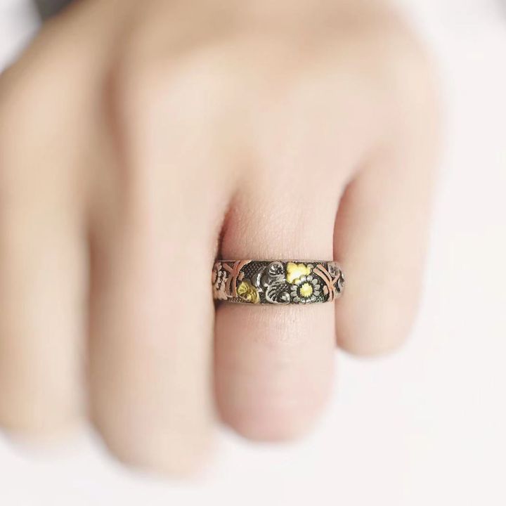 SC%20Vintage%20Gothic%20Sunflower%20Totem%20Rings%20Man%20Antique%20Silver%20Wide%20Band%20Rings%20Fashion%20Engraved%20Flower%20Dragonfly%20Rings%20for%20Men%20-%20Image%205